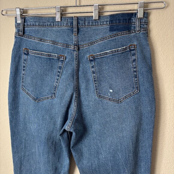 Abercrombie & Fitch 16 The '90s Slim Straight Ultra High Rise Distressed Jeans - Picture 9 of 10